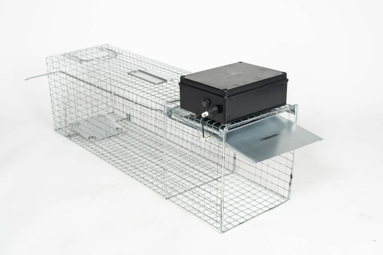 Tacticatch -QuicTrap R60 zdalnie zamykana klatka do odłowu małych ssaków